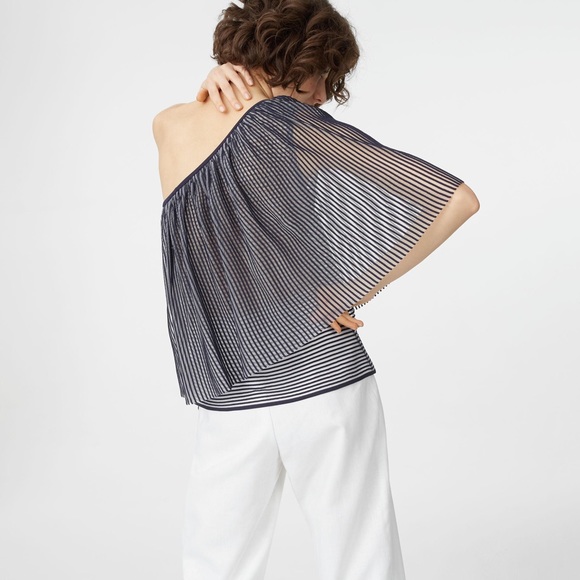 NEW off the shoulder Club Monaco Zuwema top - Picture 2 of 4